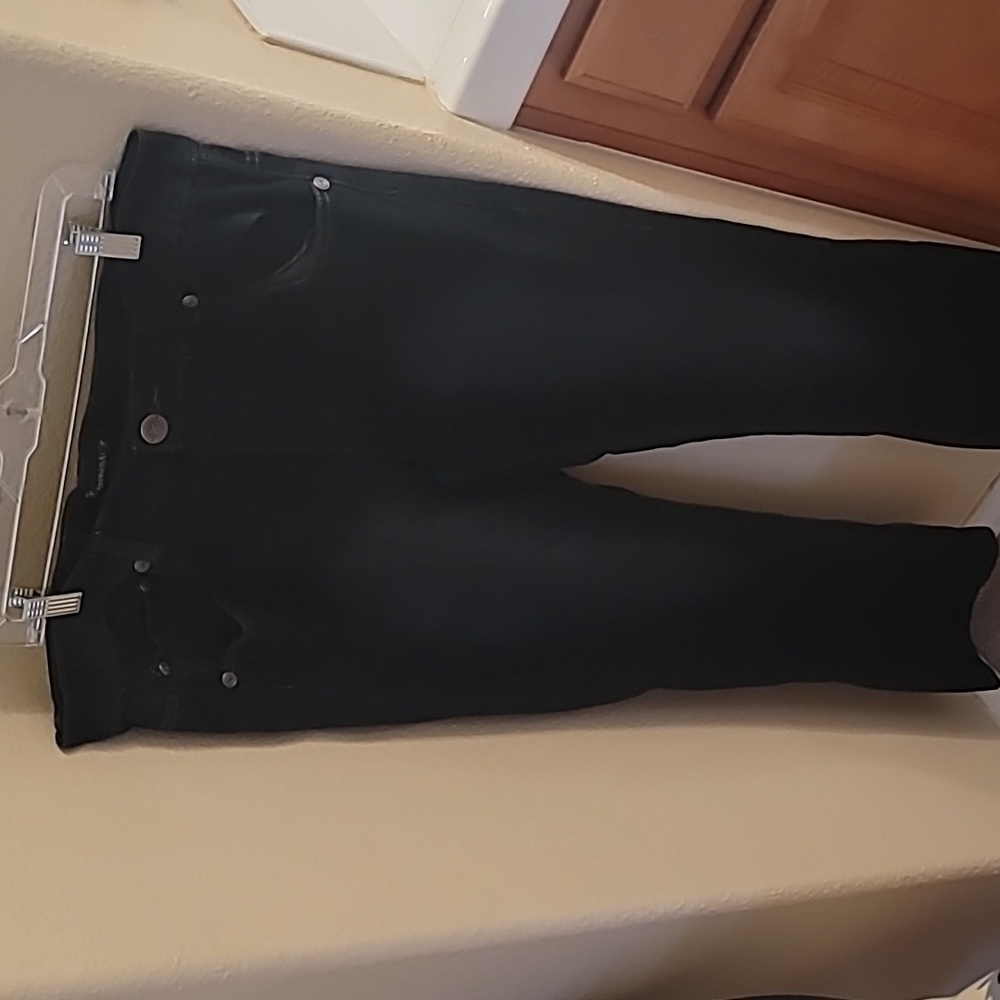 Men's straight leg black jeans 👖